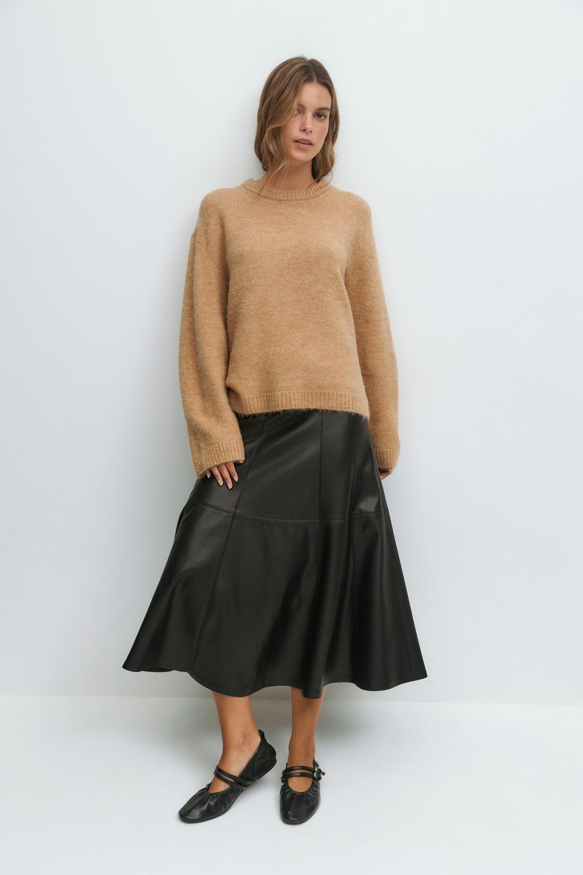 Women's crew neck knitted jumper, alternative colourway
