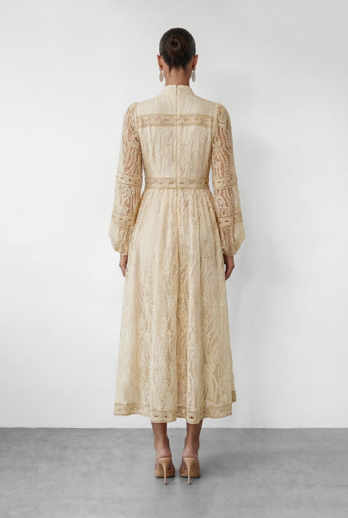 Women's wedding guest puff sleeve button maxi dress in beige, detail close-up alternate